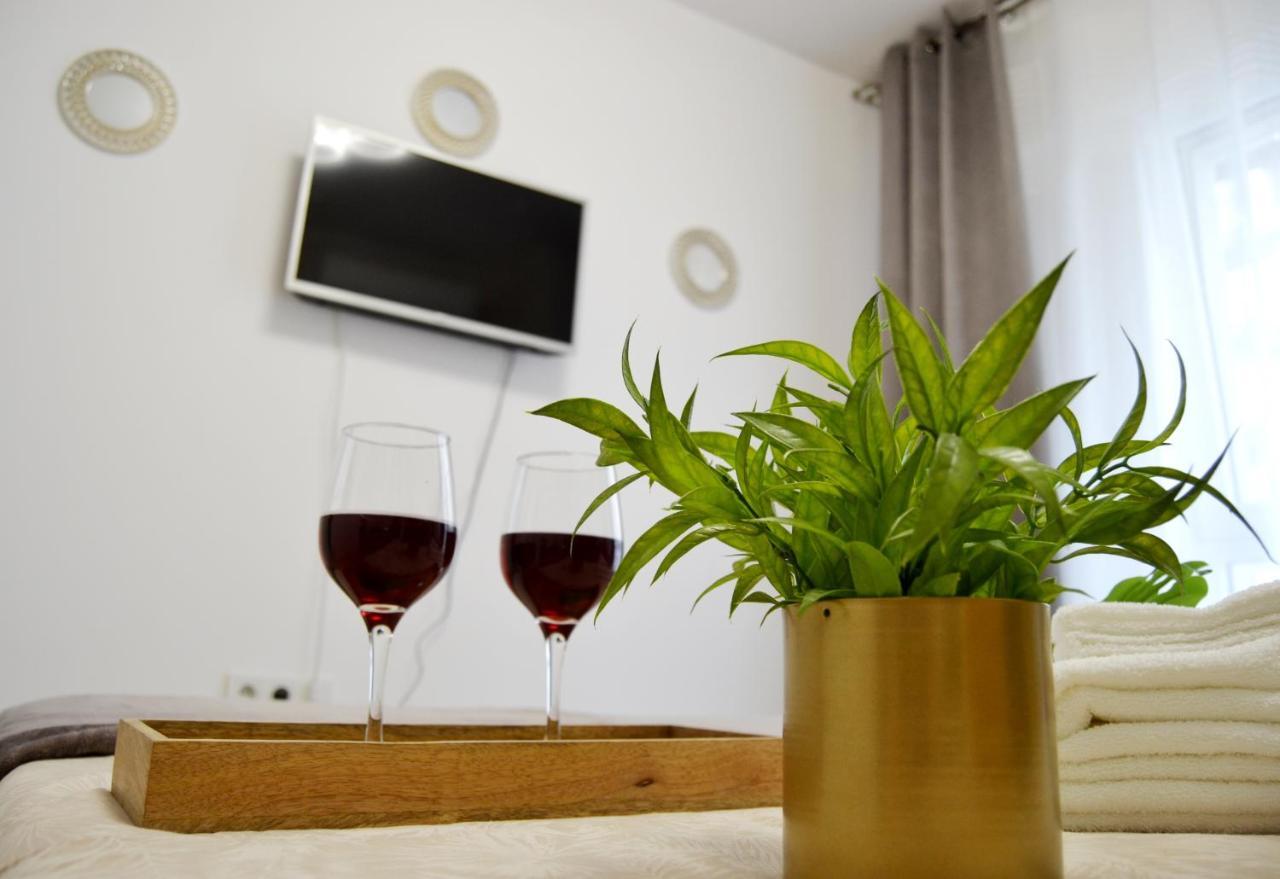 SUNSHINE - Cozy 1BR Apt Relaxing&Business trip Bukareszt Zewnętrze zdjęcie